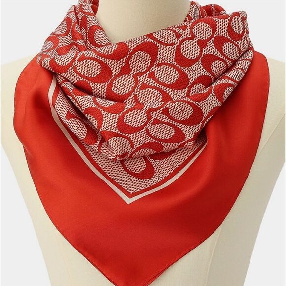 NWT COACH Vintage Signature C Printed Silk Square Scarf - Picture 1 of 6